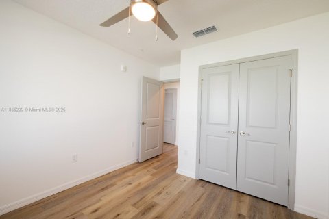 Снять в аренду квартиру в Киссимми, Флорида 3 спальни, 104.52м2, № 1896495 - фото 12