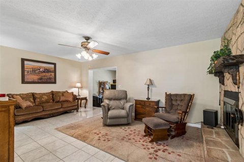 Villa ou maison à vendre à Dover, Floride: 3 chambres, 168.71 m2 № 2304372 - photo 12