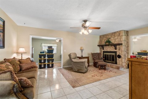 Villa ou maison à vendre à Dover, Floride: 3 chambres, 168.71 m2 № 2304372 - photo 9
