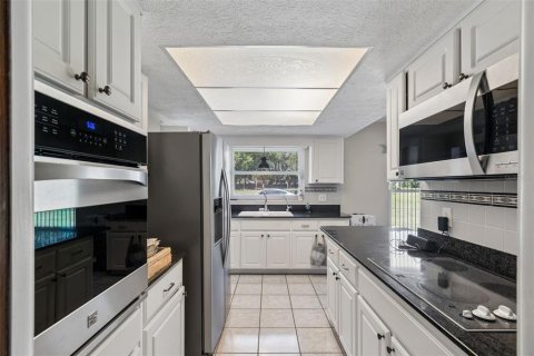 Villa ou maison à vendre à Dover, Floride: 3 chambres, 168.71 m2 № 2304372 - photo 17