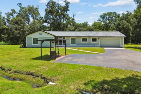 House in Dover, Florida 3 bedrooms, 168.71 sq.m. № 2304372