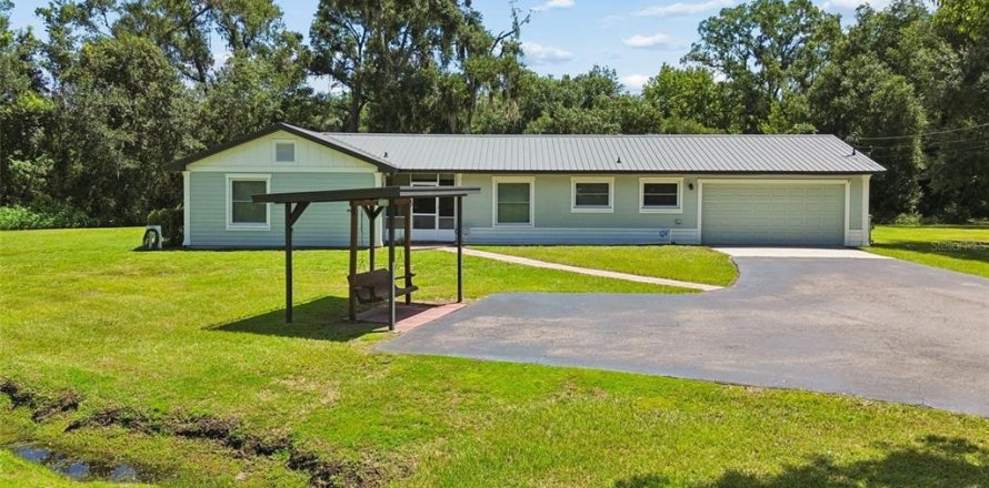 Villa ou maison à Dover, Floride 3 chambres, 168.71 m2 № 2304372