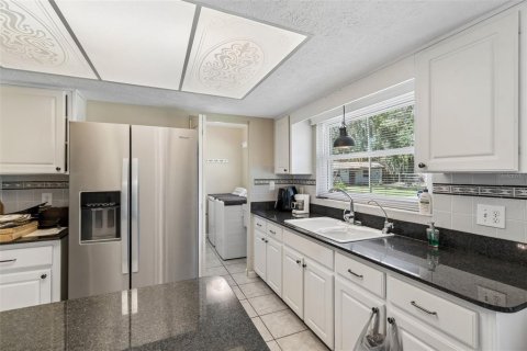 Villa ou maison à vendre à Dover, Floride: 3 chambres, 168.71 m2 № 2304372 - photo 16