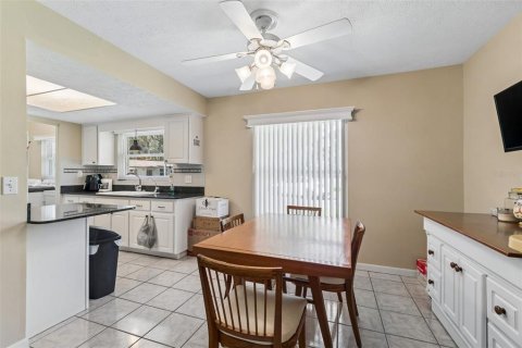 Villa ou maison à vendre à Dover, Floride: 3 chambres, 168.71 m2 № 2304372 - photo 13