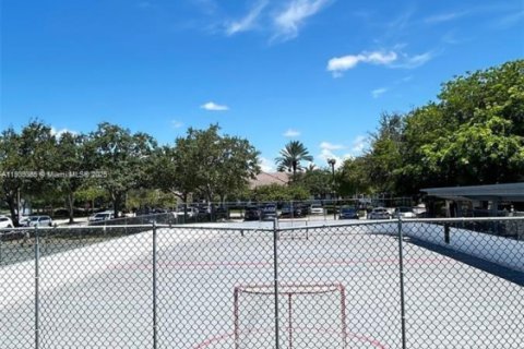 Купить виллу или дом в Уэстон, Флорида 5 спален, 248.23м2, № 1965008 - фото 28