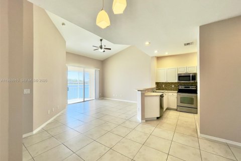 Condominio en alquiler en Fort Myers, Florida, 3 dormitorios, 113.62 m2 № 2021808 - foto 2