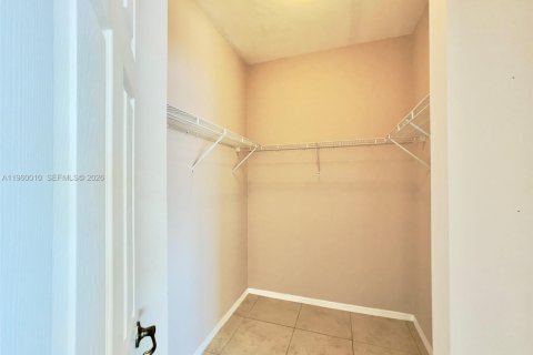 Condominio en alquiler en Fort Myers, Florida, 3 dormitorios, 113.62 m2 № 2021808 - foto 14