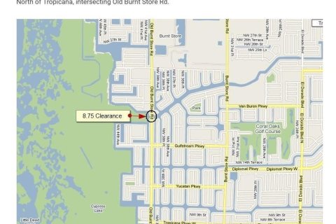 House in Cape Coral, Florida 4 bedrooms, 205.04 sq.m. № 2188034 - photo 9