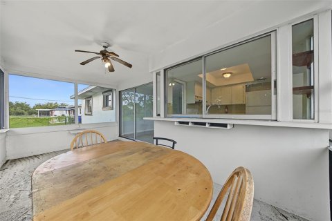 House in Lake Placid, Florida 2 bedrooms, 94.2 sq.m. № 2391213 - photo 20