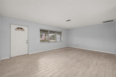 House in Lake Placid, Florida 2 bedrooms, 94.2 sq.m. № 2391213 - photo 5