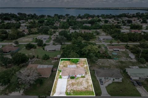 House in Lake Placid, Florida 2 bedrooms, 94.2 sq.m. № 2391213 - photo 4