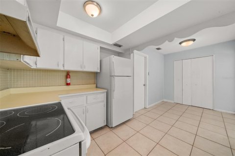 House in Lake Placid, Florida 2 bedrooms, 94.2 sq.m. № 2391213 - photo 9
