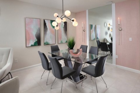 Adosado en venta en Miami, Florida, 3 dormitorios, 144 m2 № 73107 - foto 1