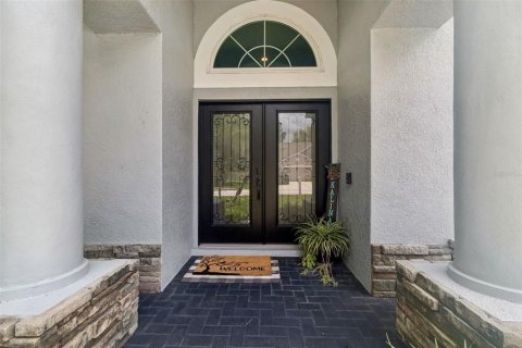 Casa en venta en Land O' Lakes, Florida, 6 dormitorios, 290.97 m2 № 2157986 - foto 2
