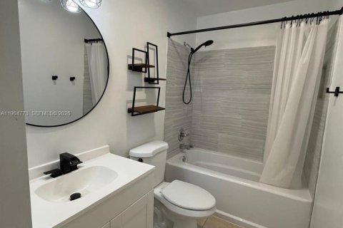 Casa en alquiler en Deerfield Beach, Florida, 3 dormitorios, 106.65 m2 № 2026076 - foto 10