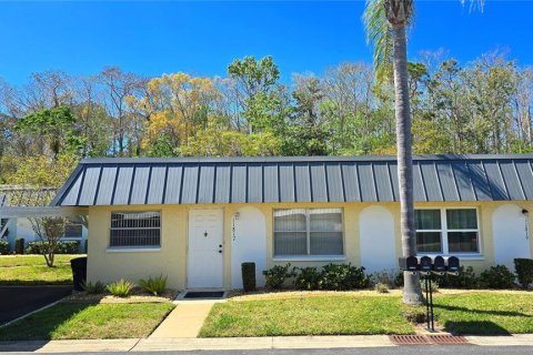 Condominio en New Port Richey, Florida, 2 dormitorios № 2212470