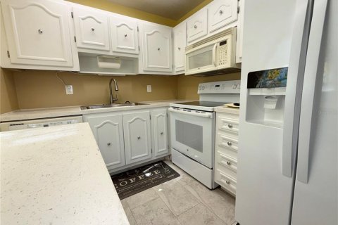Купить кондоминиум в Нью-Порт-Ричи, Флорида 5 комнат, 91.42м2, № 2212470 - фото 3