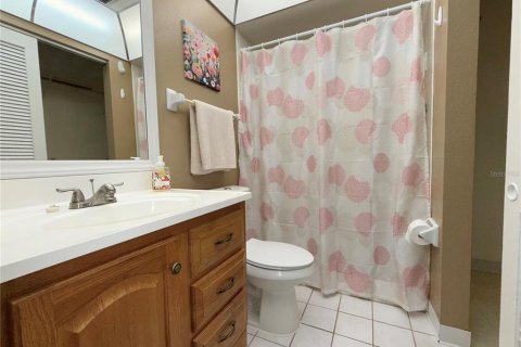 Купить кондоминиум в Нью-Порт-Ричи, Флорида 5 комнат, 91.42м2, № 2212470 - фото 11