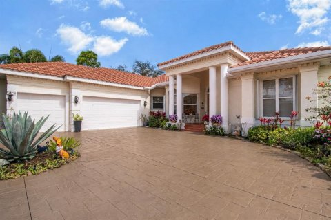 Villa ou maison à University Park, Floride 4 chambres, 297.57 m2 № 2093725