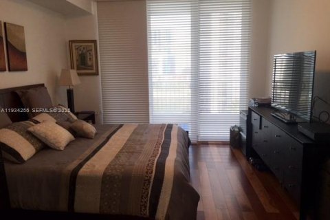 Снять в аренду кондоминиум в Майами, Флорида 3 спальни, 138.7м2, № 1992472 - фото 15