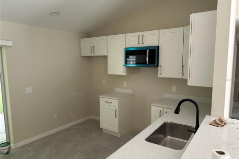 House in Dunnellon, Florida 3 bedrooms, 102.19 sq.m. № 1908256 - photo 16