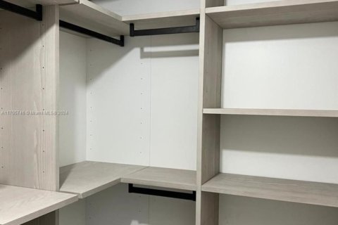 Condo in Sunny Isles Beach, Florida, 3 bedrooms  № 1763821 - photo 24