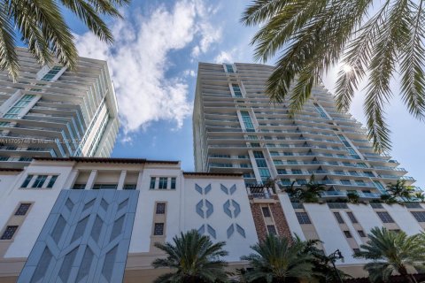 Condo in Sunny Isles Beach, Florida, 3 bedrooms  № 1763821 - photo 1