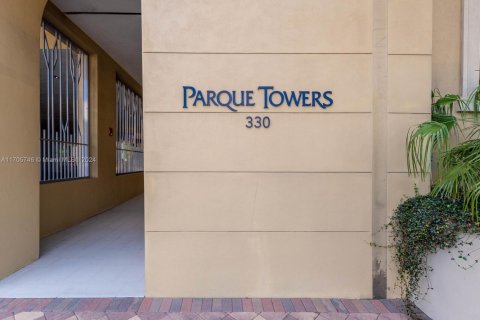 Condo in Sunny Isles Beach, Florida, 3 bedrooms  № 1763821 - photo 2