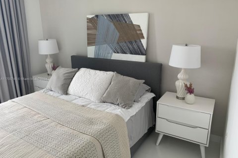 Condo in Sunny Isles Beach, Florida, 3 bedrooms  № 1763821 - photo 15