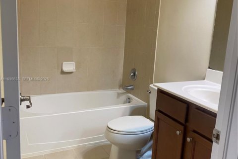 Adosado en alquiler en Parkland, Florida, 4 dormitorios, 159.23 m2 № 1993765 - foto 8