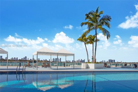 Condominio en venta en Miami Beach, Florida, 1 dormitorio, 79.15 m2 № 1990621 - foto 29