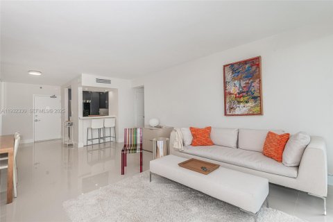 Condominio en venta en Miami Beach, Florida, 1 dormitorio, 79.15 m2 № 1990621 - foto 9