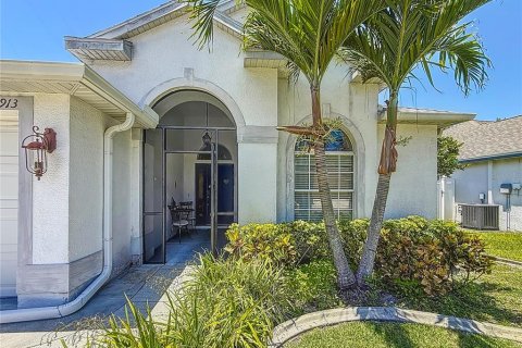 Villa ou maison à vendre à Holiday, Floride: 3 chambres, 204.57 m2 № 1757691 - photo 4
