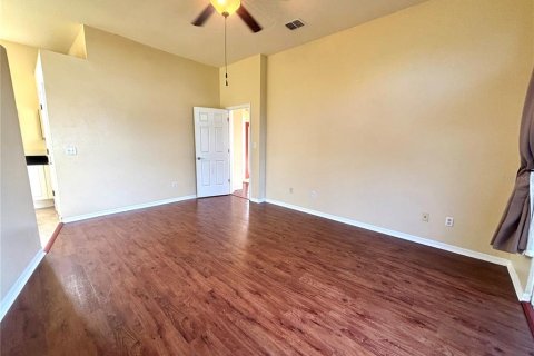 Casa en alquiler en Orlando, Florida, 5 dormitorios, 216.18 m2 № 1910100 - foto 9