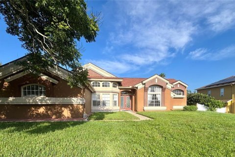 Casa en alquiler en Orlando, Florida, 5 dormitorios, 216.18 m2 № 1910100 - foto 1