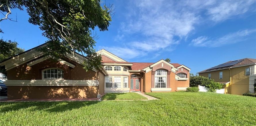 Casa en Orlando, Florida 5 dormitorios, 216.18 m2 № 1910100