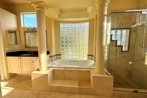 Casa en alquiler en Orlando, Florida, 5 dormitorios, 216.18 m2 № 1910100 - foto 11