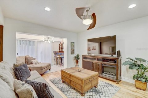 Townhouse in Clearwater, Florida 3 bedrooms, 147.25 sq.m. № 1789813 - photo 11