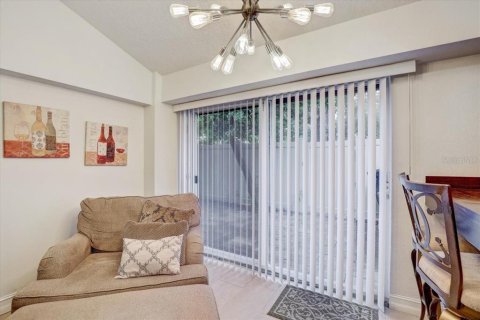 Townhouse in Clearwater, Florida 3 bedrooms, 147.25 sq.m. № 1789813 - photo 14