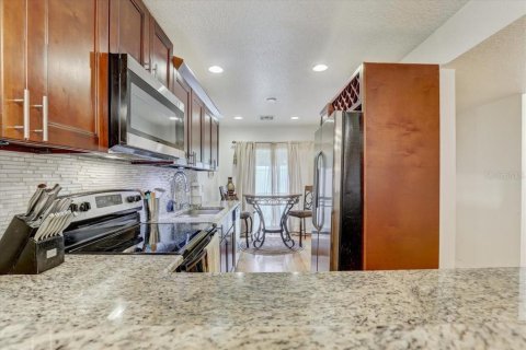 Townhouse in Clearwater, Florida 3 bedrooms, 147.25 sq.m. № 1789813 - photo 6