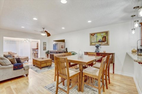 Townhouse in Clearwater, Florida 3 bedrooms, 147.25 sq.m. № 1789813 - photo 9