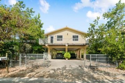 House in Key Largo, Florida 3 bedrooms, 106.65 sq.m. № 1964093 - photo 28