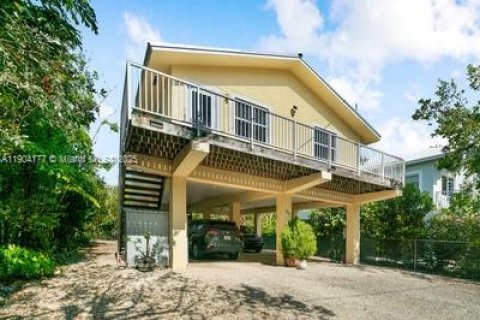 House in Key Largo, Florida 3 bedrooms, 106.65 sq.m. № 1964093 - photo 30