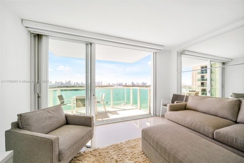 Condo in Miami Beach, Florida, 1 bedroom  № 1726918 - photo 8