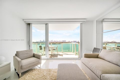 Condo in Miami Beach, Florida, 1 bedroom  № 1726918 - photo 9
