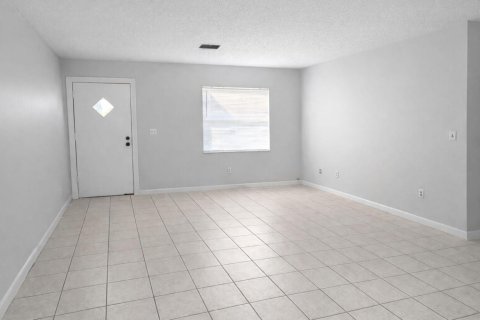 Immobilier commercial à vendre à Vero Beach, Floride: 177.44 m2 № 2083312 - photo 11