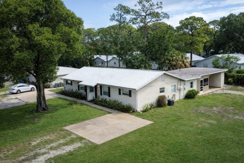 Immobilier commercial à Vero Beach, Floride 177.44 m2 № 2083312