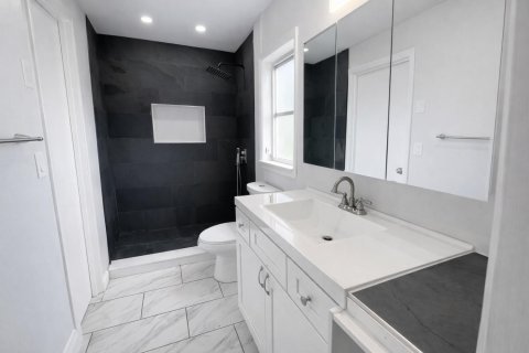 Immobilier commercial à vendre à Vero Beach, Floride: 177.44 m2 № 2083312 - photo 4