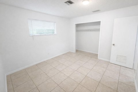 Immobilier commercial à vendre à Vero Beach, Floride: 177.44 m2 № 2083312 - photo 10