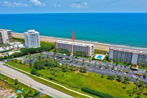 Condo in Jensen Beach, Florida, 2 bedrooms  № 2084172 - photo 2